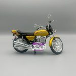 طلایی Kawasaki 750