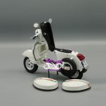 سفید Vespa 150 - تصویر 2