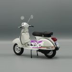 سفید Vespa 150 - تصویر 5