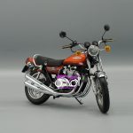 قرمز Kawasaki 900