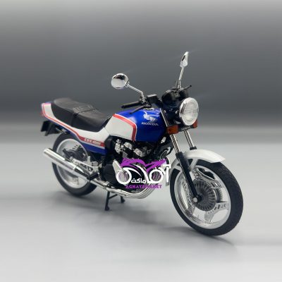 سفید آبی Honda cbx 400F