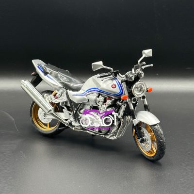 دو خط آبی -Honda cb 1300